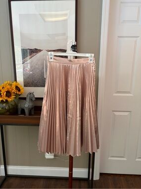 Closet London Pleated Metallic Rose Gold Midi Skirt